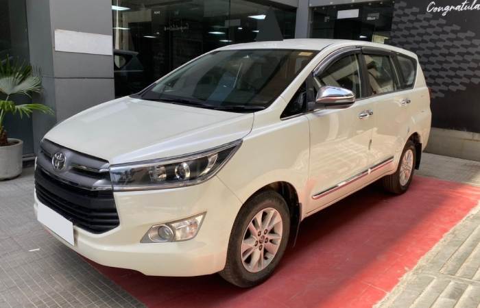 Innova Crysta Taxi